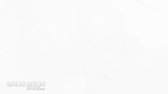 Marcelo Mastro BareBangs