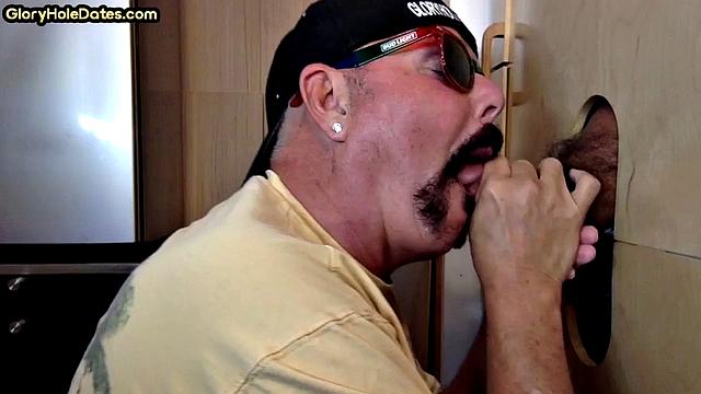 Gloryhole DILF sucks cock at home in homemade oral
