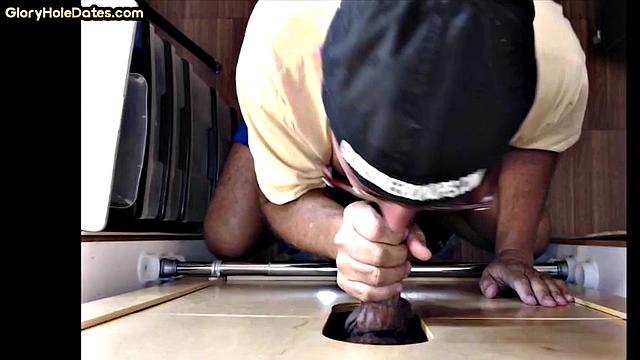 Gloryhole DILF sucks cock at home in homemade oral