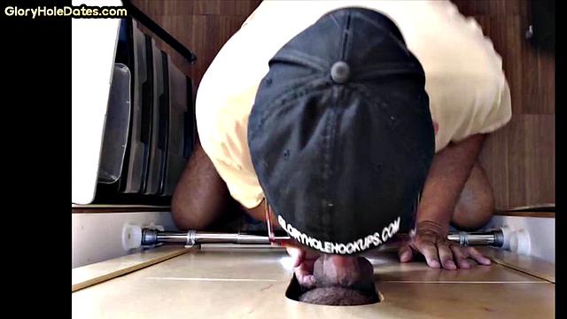 Gloryhole DILF sucks cock at home in homemade oral