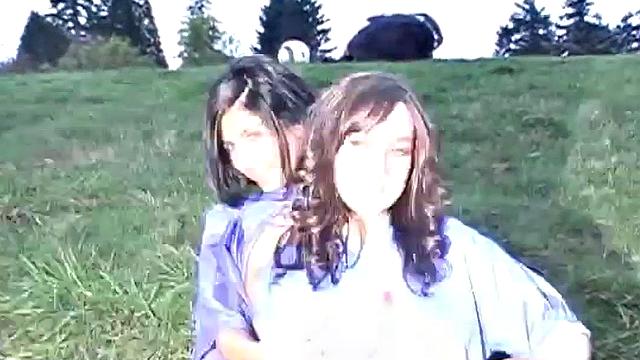 Euro soccer teens go lesbo