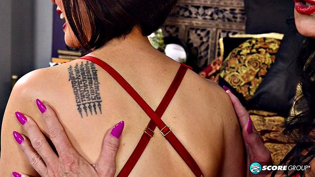 Rita Daniels and Kim Anh in the filthiest ever