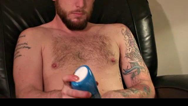 джей впервые дрочит - тут и смех, и брызги