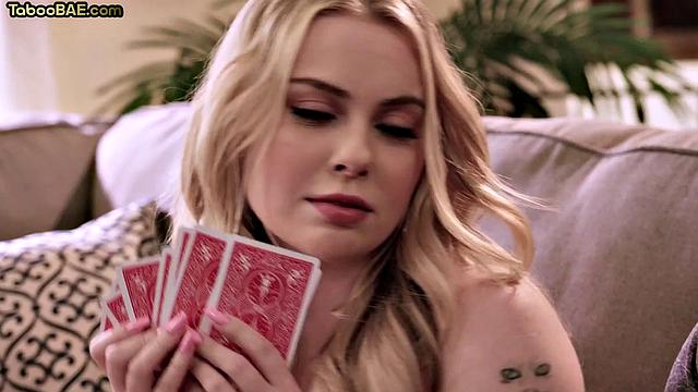 Stunning blonde cockriding 3some