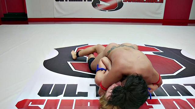 Busty lez MILF wrestler enjoys round with smallboobed blonde