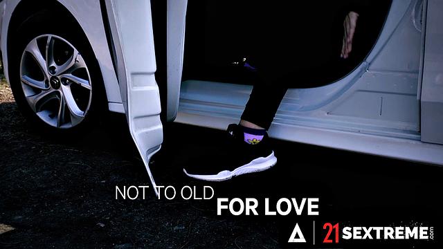 21 SEXTREME - Oiled Up Bibi Pink's Wet Pussy Begs For Stud's Hard Thrust