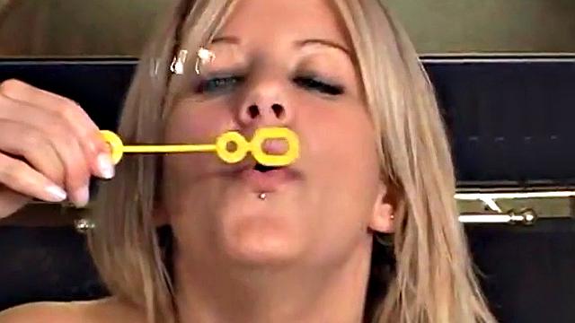 Lexy Lohan with Bubbles on Body