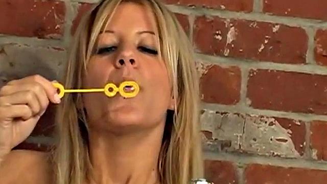 Lexy Lohan with Bubbles on Body