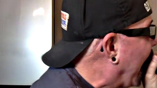 Gloryhole DILF fucked in homemade closeup video