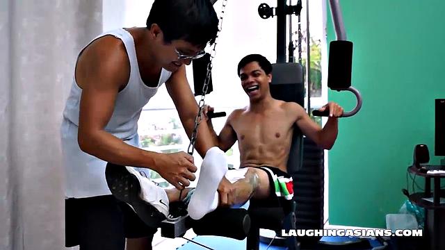 Vahn's Ticklish Session