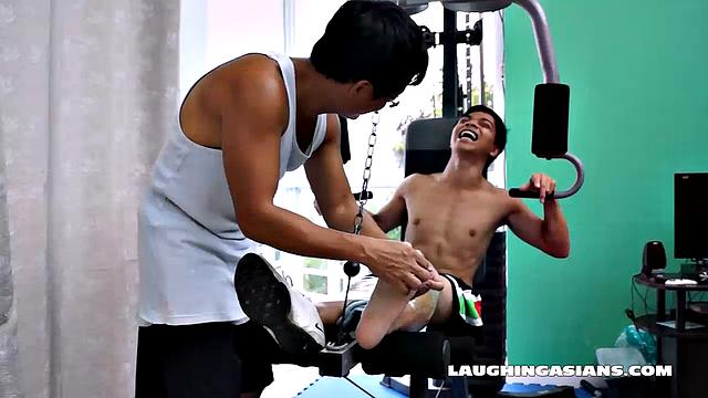 Vahn's Ticklish Session