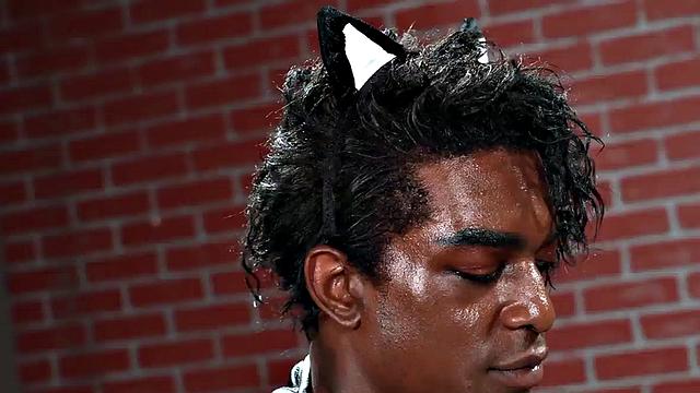 Cosplay IR bottom barebacked by a Black top in leather