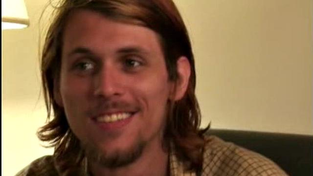 романтичный любитель тату пробует жаркий гей-секс после расставания