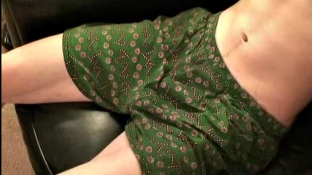 This intelligent, adventurous, free-spirited, romantic traveler aspires to be a tattoo artist. William is 24 years old, 6' 2", and 155 pounds, and has recently ended a relationship that he would just as soon have remained in.