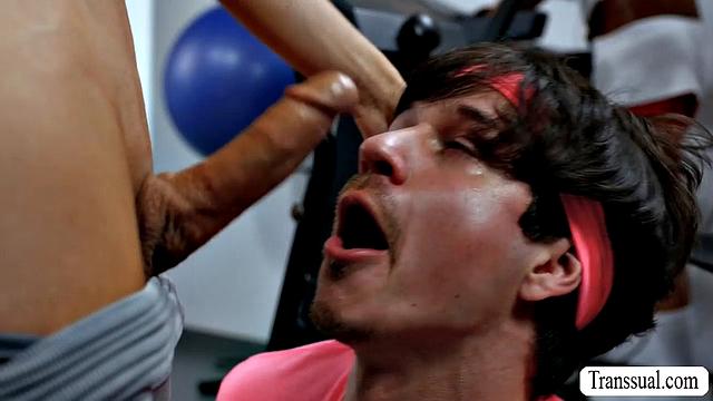 Must Watch Threesome anal in the gym