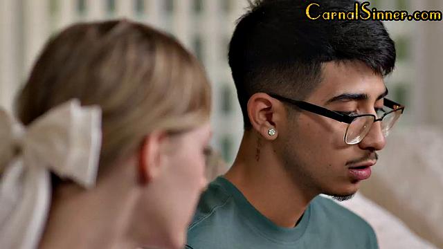 21yo cutie gets pussysmashed