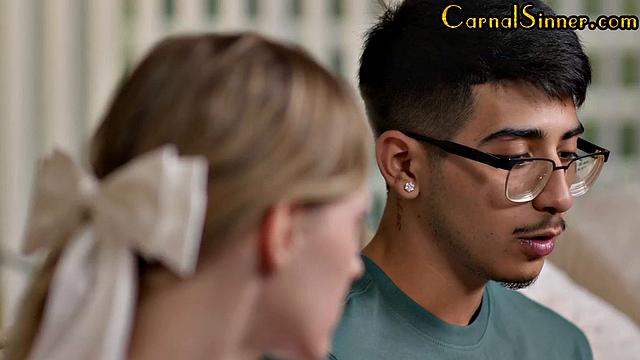 21yo cutie gets pussysmashed