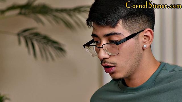 21yo cutie gets pussysmashed