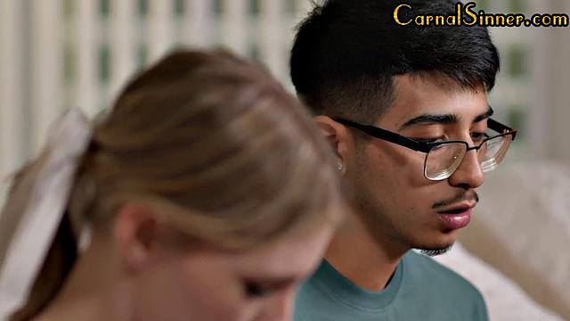 21yo cutie gets pussysmashed