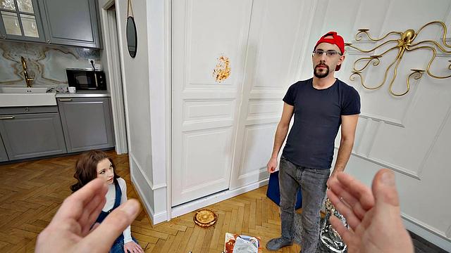 стройная чешка трахается на глазах у своего парня