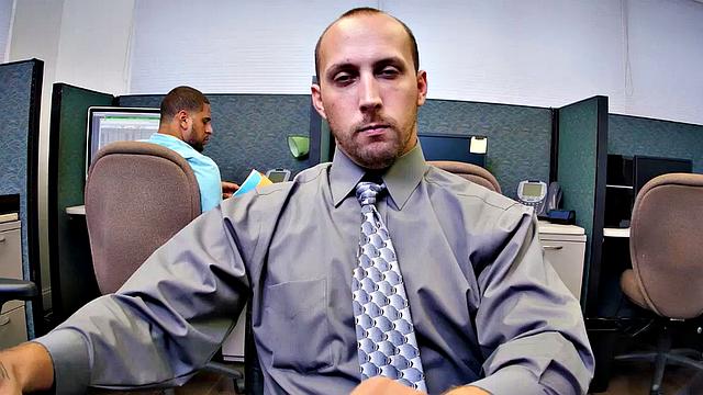 Kinky boss goes all out with BJ employee on ping pong table