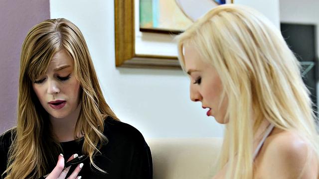 Blonde with brown hair and big tits gets her hairy pussy licked and fingered in the bathtub