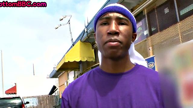 Black amateur going gay