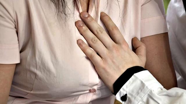 Mature big-booty granny gets pussysmashed by younger man