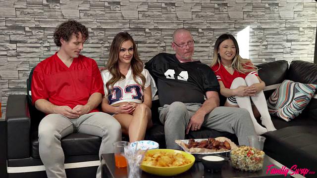 Super Sunday With My Family - S2:E5