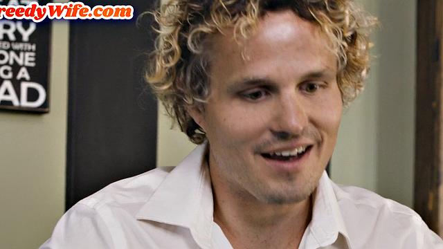 Cheating wife smashed by her lover