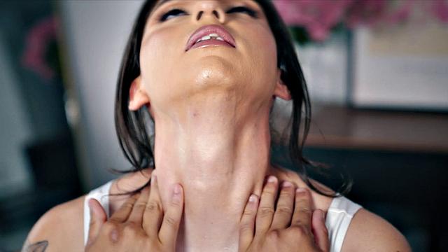 HETEROFLEXIBLE - Cute Cyclist Jake Wild Gets ANAL CREAMPIED During RAW SEX With Ethan Chase