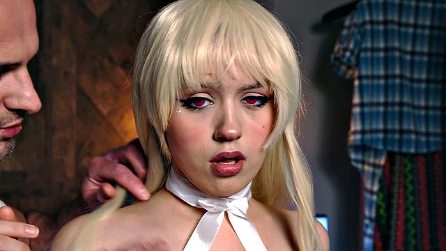 PAWG Maid Rihanna Black Gets Her Pussy Stretched