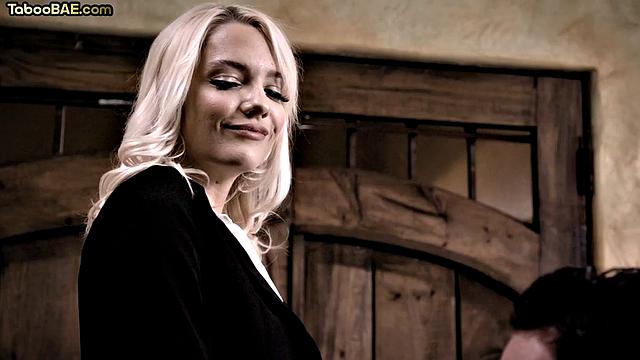 Blonde boss gets throatfuck by hot client