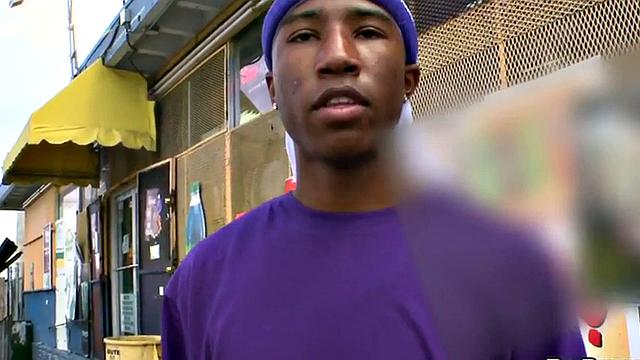 Black stud fucked by white cock in tight anal hole