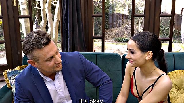 Кама Окси жарко трахается при муже, он наблюдает за каждым мгновением