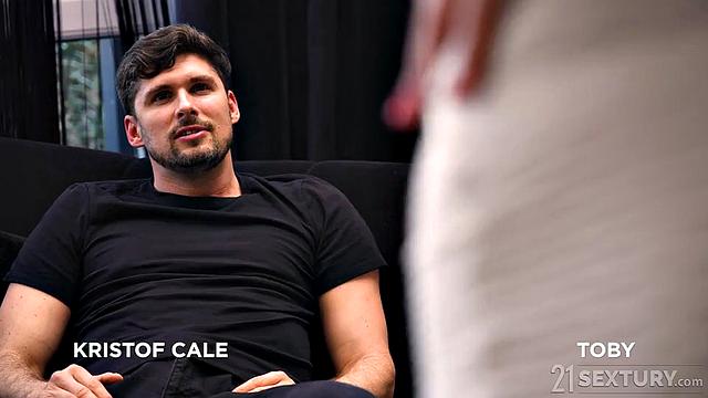 Beautiful On The Prowl, Scene #01