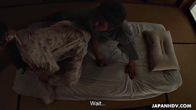 Cheating wife Emi Sasaki is seduced by her father-in-law