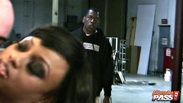 Jada Fire playing with herself