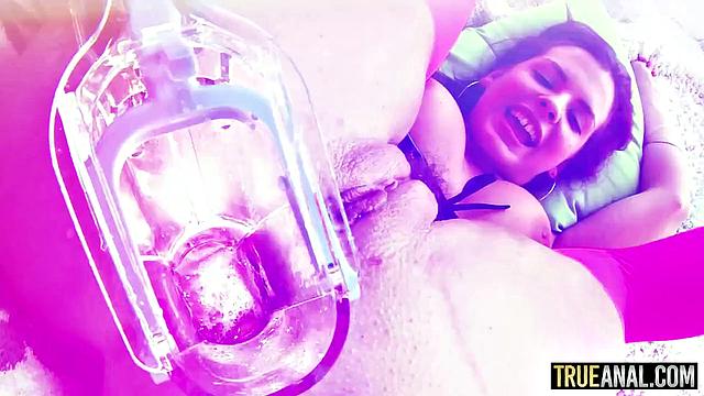 Busty Katalina Gives Up Ass