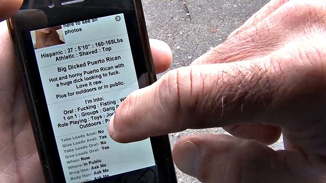 дилан сосёт огромный член антонио в грязном переулке и ловит мощный трах