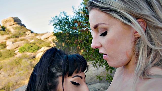 Nature Lesbians Volume 01