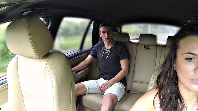 Cheating hubby gets his trimmed pussy licked & fucked in cab