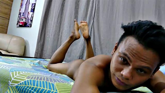 Mikal's Asian male feet birthmarks love male foot fetish