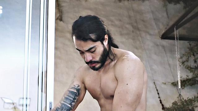 Latina Freak In Sheets