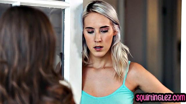 Busty MILF pussyeaten by petite babe