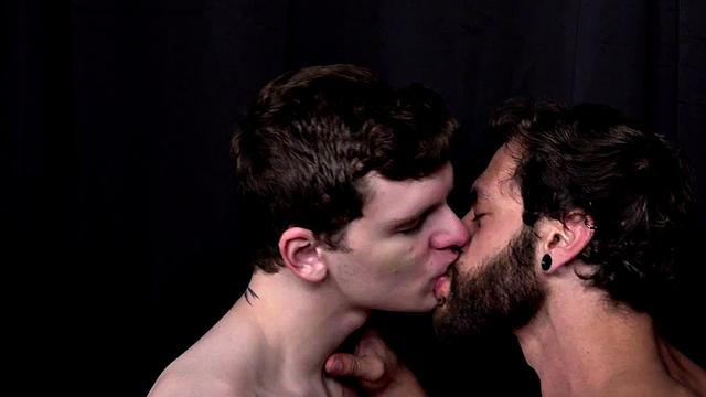 Rimmed amateur twink barebacked by inked jock