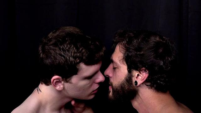 Rimmed amateur twink barebacked by inked jock