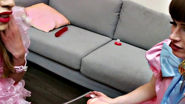 Asstoying TS spoils GFs ass with double dildo in fun