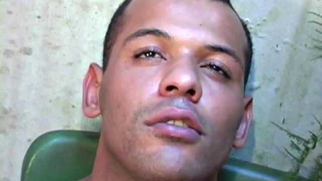 Лопо и Мануэл развлекают друг друга толстыми хуями, не стесняясь пошутить во время минета.