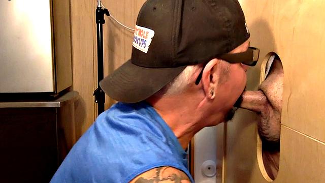Gloryhole daddy face jizzed after giving blowjob